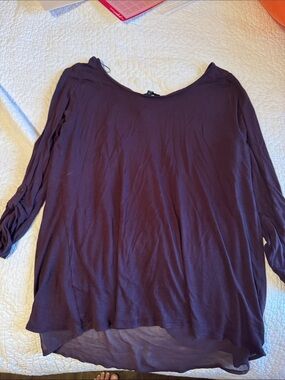 Women's Plum Long-Sleeve High-Low Top